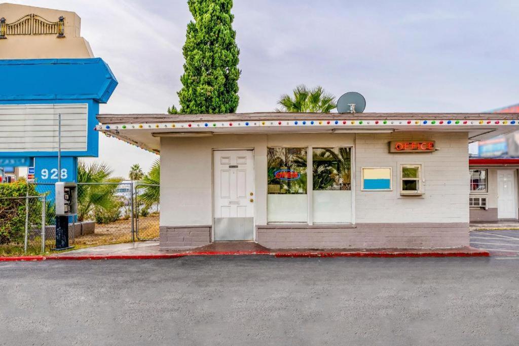 Oyo Gateway Motel Las Vegas North Strip/Fremont St. Area Eksteriør billede